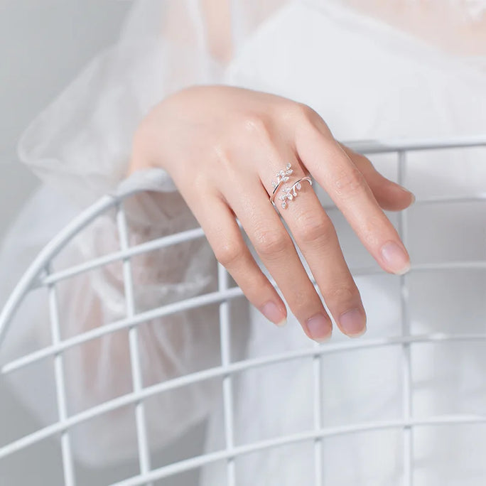 Romantic Love Hug Hand Rings